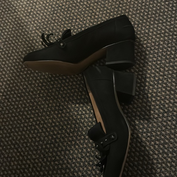 Franco Sarto black leather suede stacked short heel business loafers fringe 7 - Picture 10 of 11